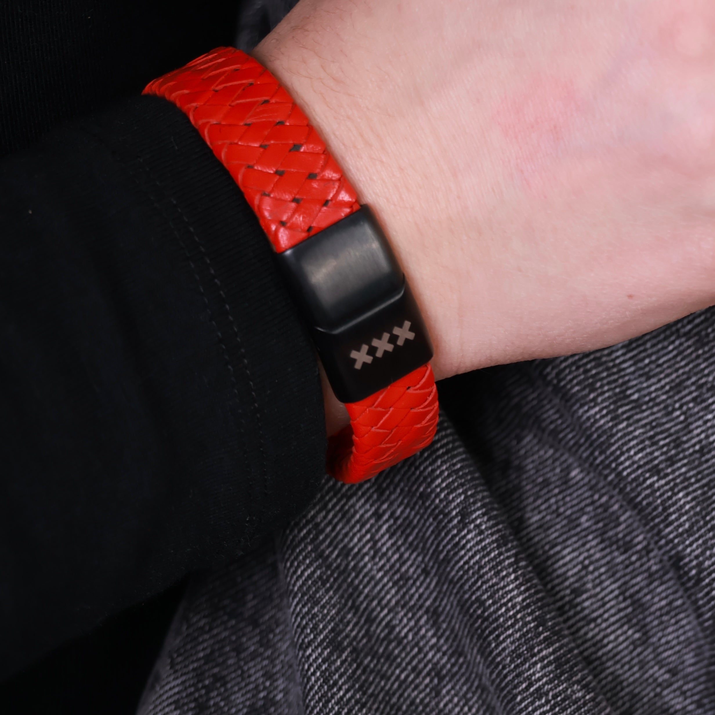Leren Armband Rood - Zwart | Mokum