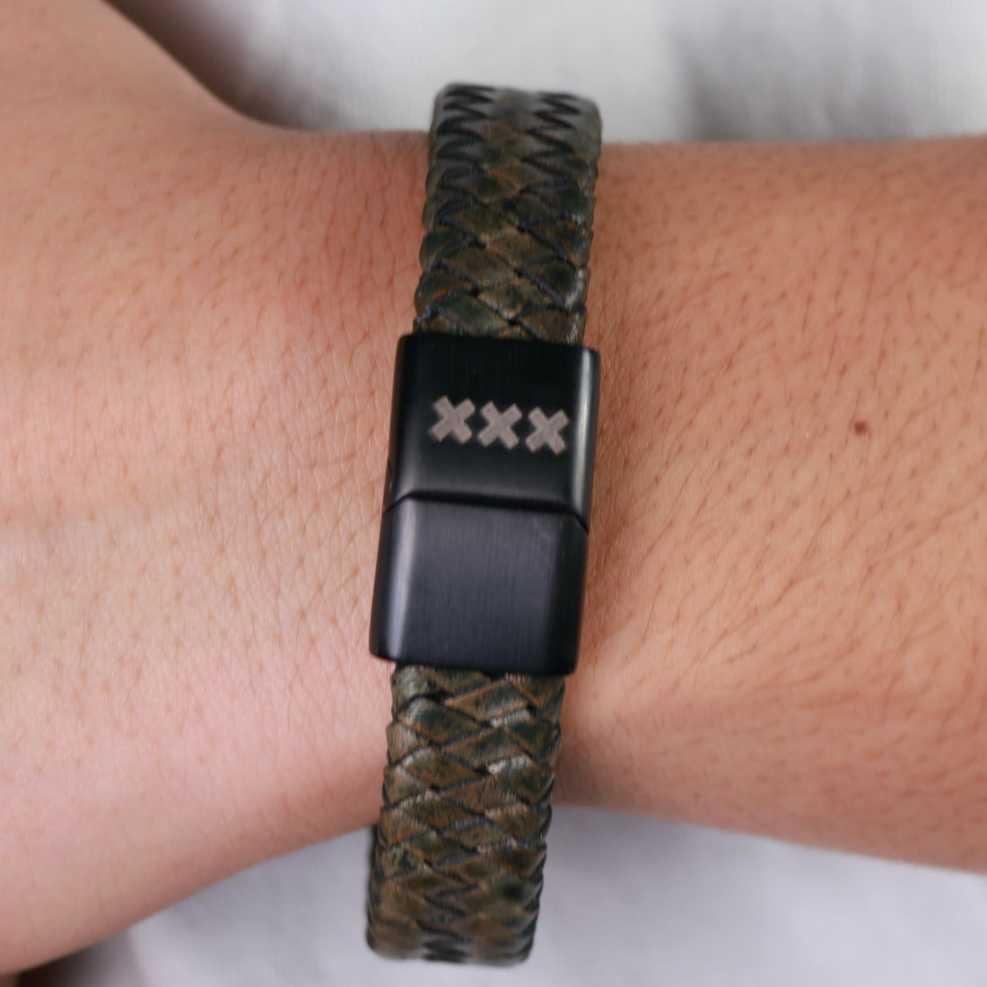 Leren Armband met Gravure – Mokum Edition